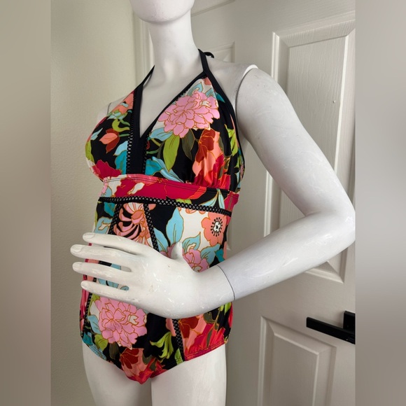 Time And Tru Halter Woman’s Swimsuit One Piece Tropical Print Size 16W - Picture 4 of 13
